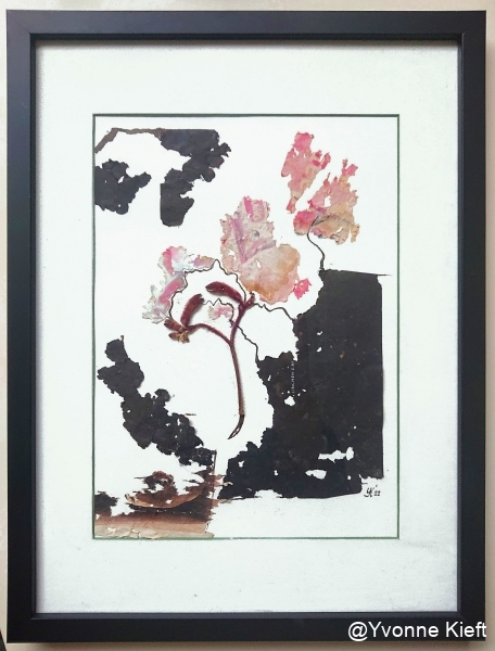 Snails Mysterious Journey (framed) mixed media, paper 30x40, 21x29cm 2023 Yvonne Kieft